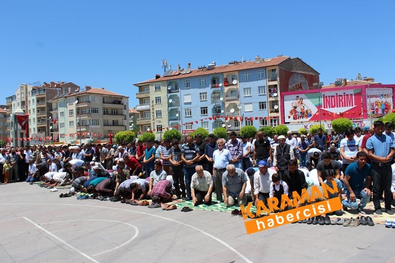 Karamanlı Şehidi Binlerce Kişi Uğurladı 111