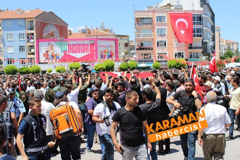 Karamanlı Şehidi Binlerce Kişi Uğurladı 137