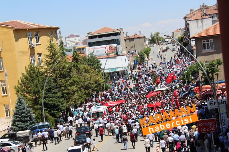 Karamanlı Şehidi Binlerce Kişi Uğurladı 198