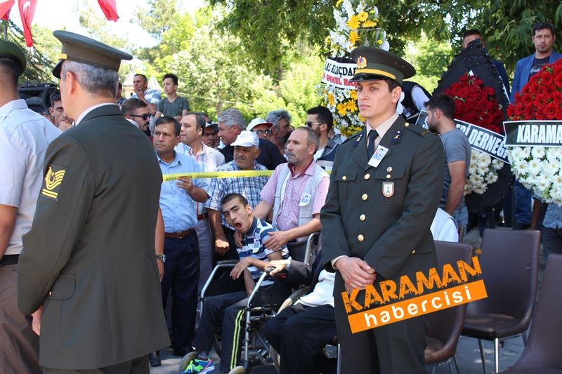 Karamanlı Şehidi Binlerce Kişi Uğurladı 44