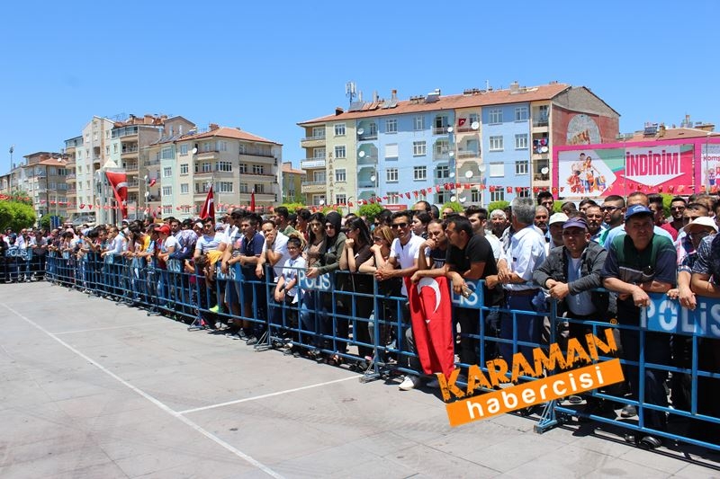 Karamanlı Şehidi Binlerce Kişi Uğurladı 48