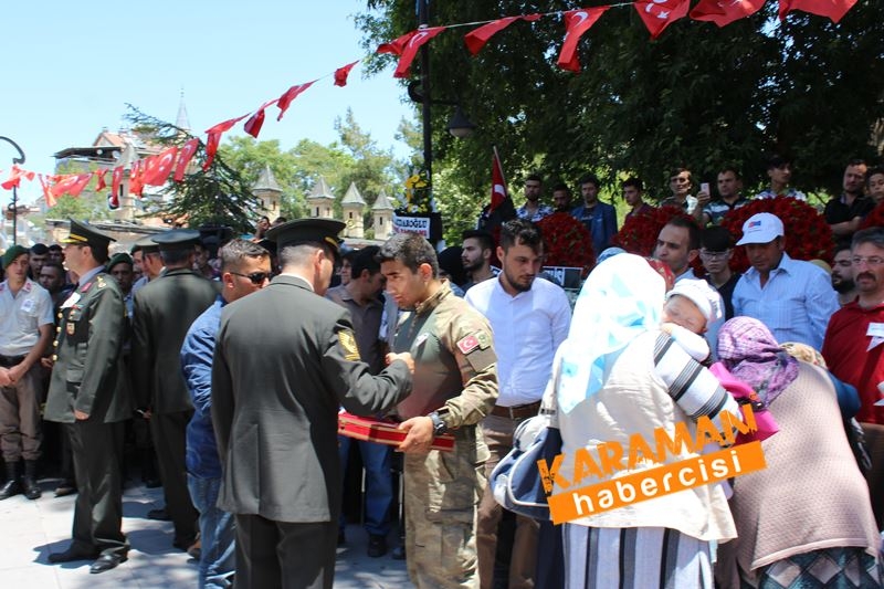 Karamanlı Şehidi Binlerce Kişi Uğurladı 89