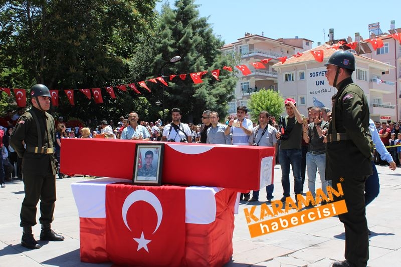 Karamanlı Şehidi Binlerce Kişi Uğurladı 95