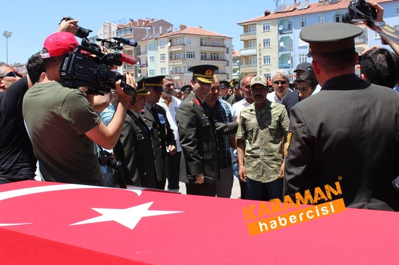 Karamanlı Şehidi Binlerce Kişi Uğurladı 99