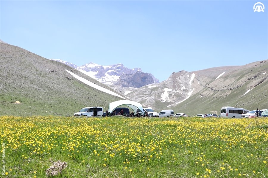 Bolkar Dağlarının Bahar Manzarası 1