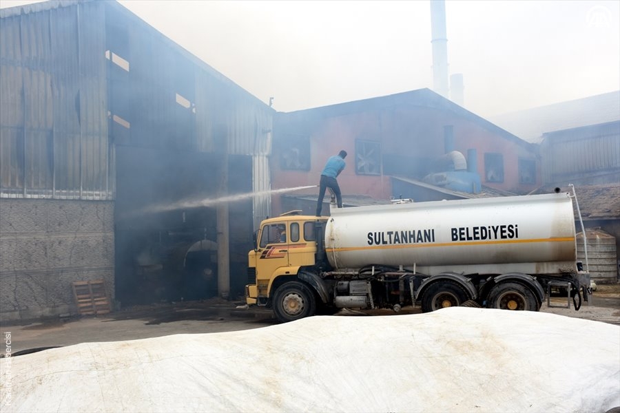 Aksaray'da Yem Fabrikası Yangını 6