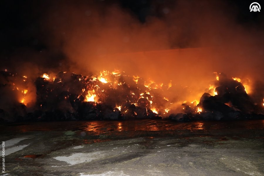 Niğde’de Hayvan Çiftliğinde Yangın 2