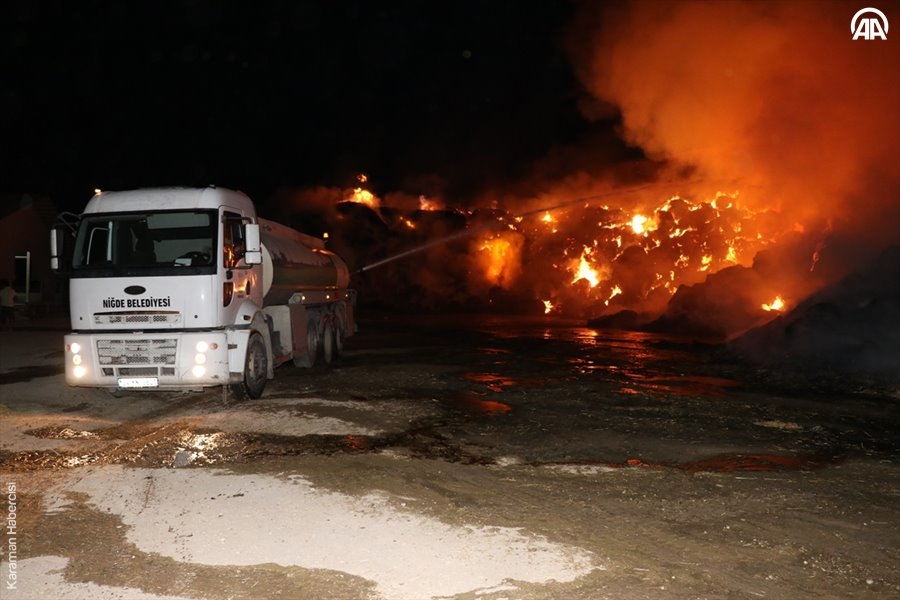Niğde’de Hayvan Çiftliğinde Yangın 3