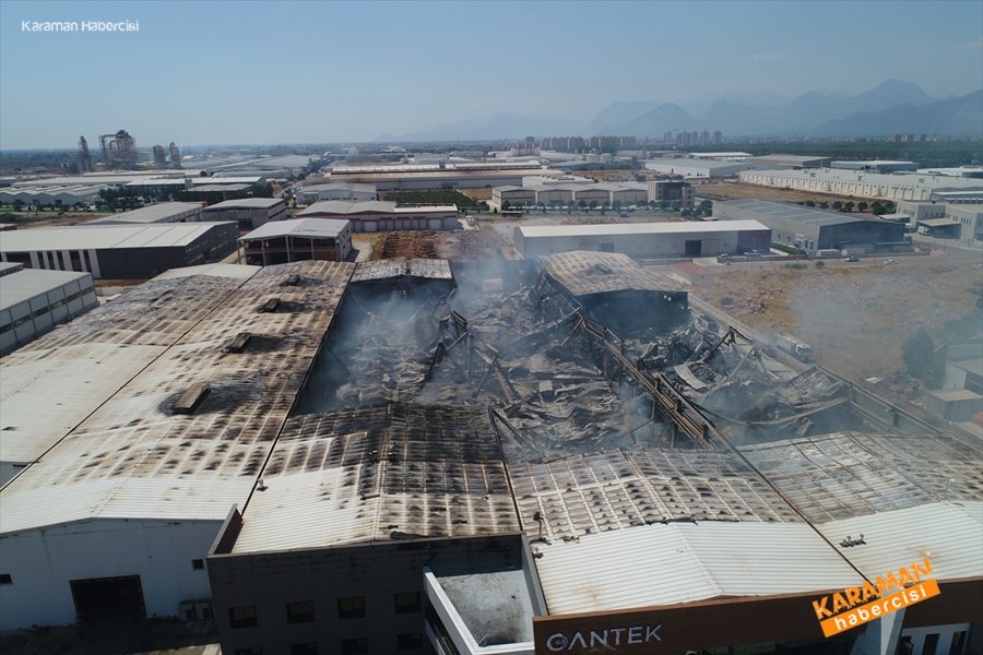 Antalya'da Fabrika Yangını 15