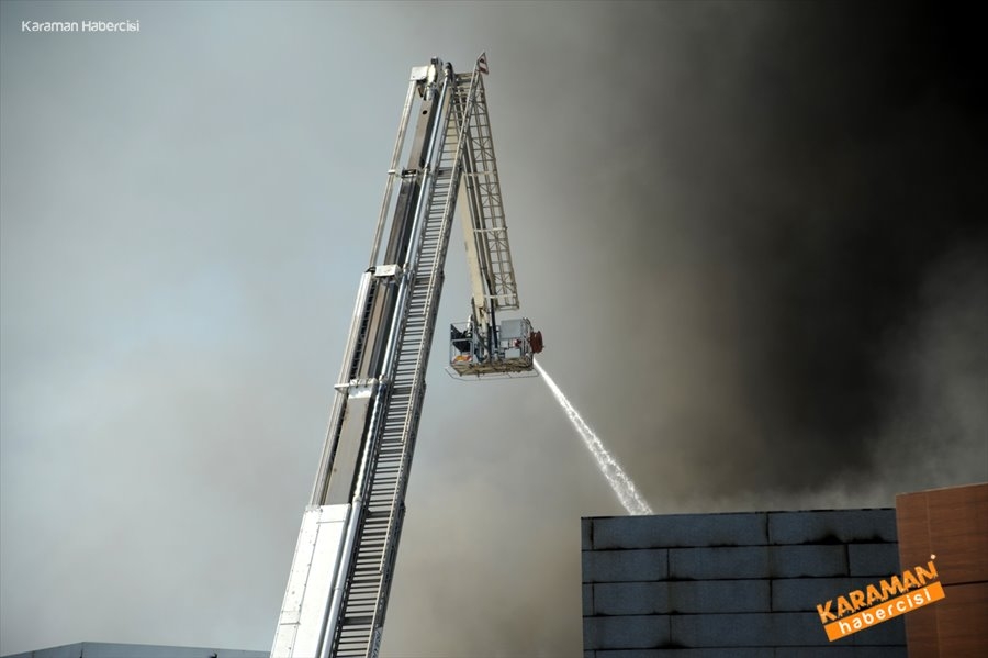 Antalya'da Fabrika Yangını 8