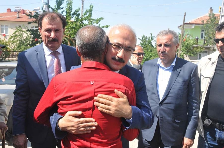 Bakan Elvan, Dündar ve Küçük Ailelerine Taziyede Bulundu 4