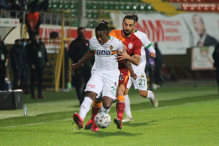 Süper Lig Aytemiz Alanyaspor Galatasaray Maçı 15