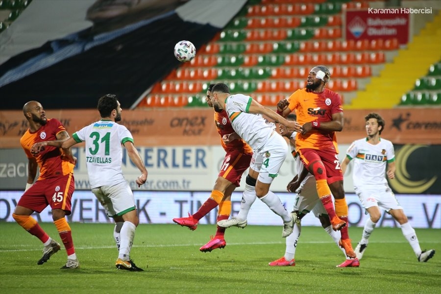 Süper Lig Aytemiz Alanyaspor Galatasaray Maçı 21