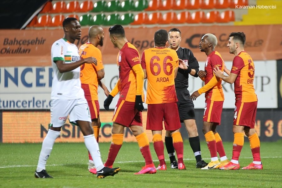 Süper Lig Aytemiz Alanyaspor Galatasaray Maçı 23