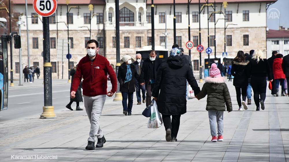 Niğde ve Kayseri Sokaklarında Cumartesi Hareketliliği 8