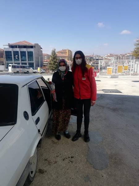 Çavaş Petrollerinde 8 Mart Geleneği Devam Ediyor 1