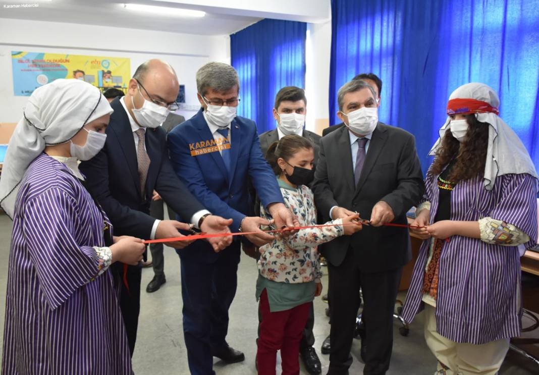 Vali Işık, Kâzımkarabekir Ortaokulunda Açılış Gerçekleştirdi 16