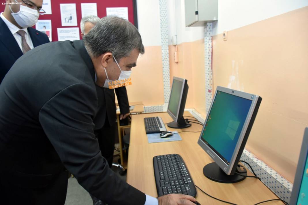 Vali Işık, Kâzımkarabekir Ortaokulunda Açılış Gerçekleştirdi 17