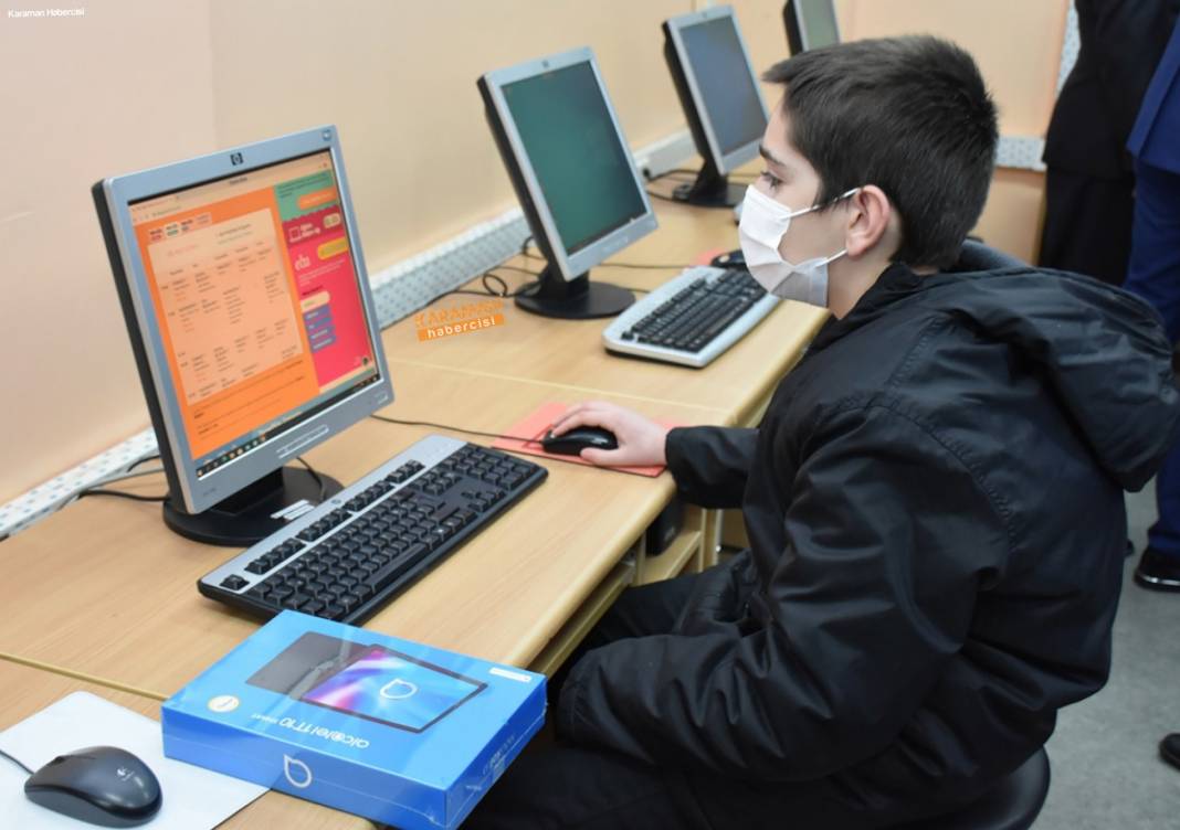 Vali Işık, Kâzımkarabekir Ortaokulunda Açılış Gerçekleştirdi 18