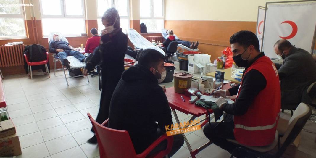 Yunuskent Mehmet Akif Ersoy Anadolu Lisesi’nde Kan Bağış Rekoru 15