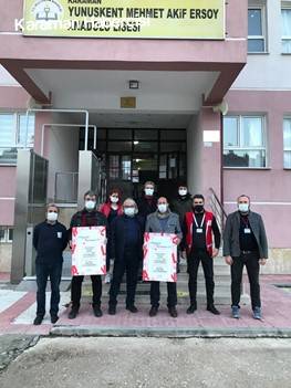 Yunuskent Mehmet Akif Ersoy Anadolu Lisesi’nde Kan Bağış Rekoru 17