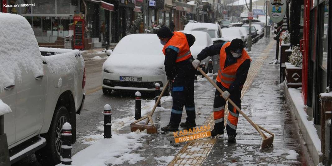 Kar Yağışıyla Birlikte Belediye Ekipleri Olumsuzluklara Karşı Sahadaydı 11
