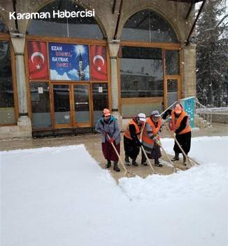 Kar Yağışıyla Birlikte Belediye Ekipleri Olumsuzluklara Karşı Sahadaydı
