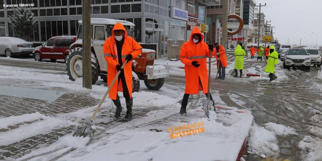 Kar Yağışıyla Birlikte Belediye Ekipleri Olumsuzluklara Karşı Sahadaydı 9