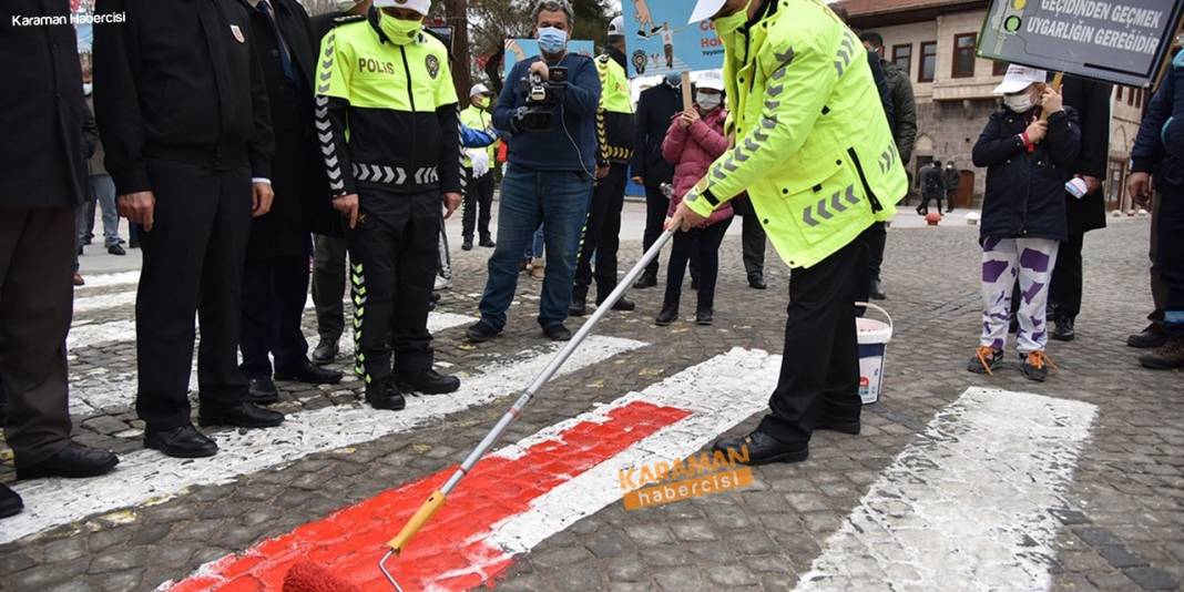Karaman'da "Yaya Önceliği Kırmızı Çizgimizdir" Etkinliği Yapıldı 14