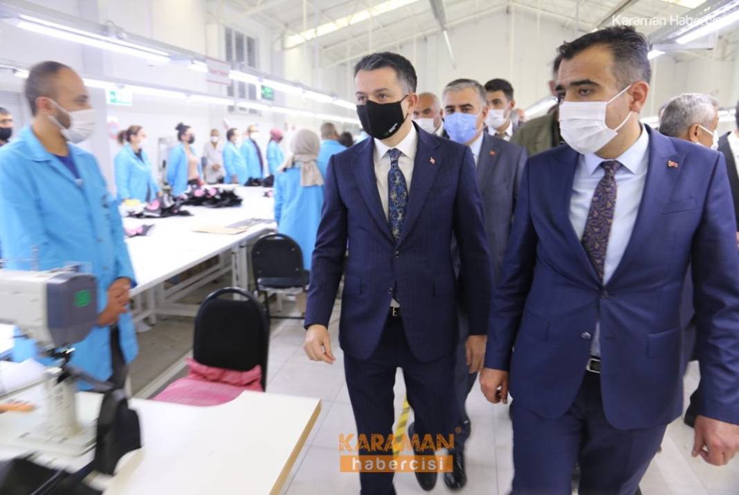 Bakan Pakdemirli Belediye ve MHP Teşkilatını Ziyaret Etti 6