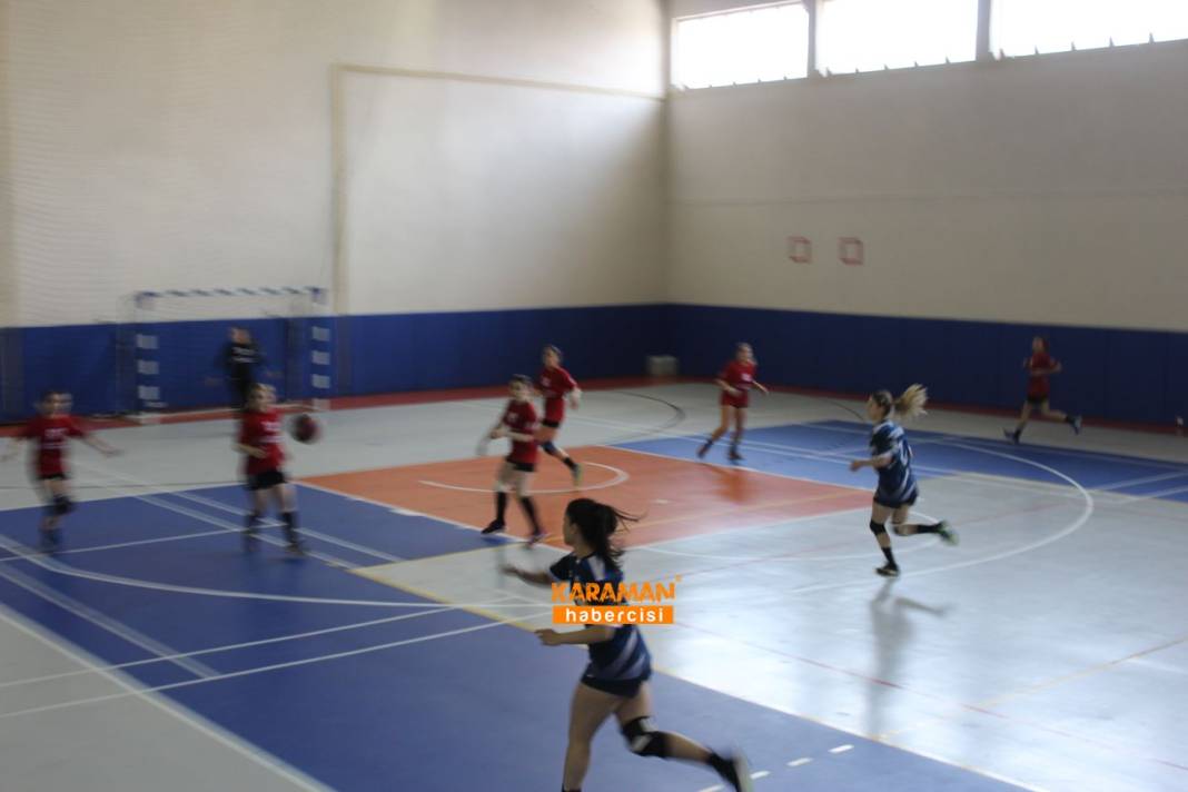 Karaman Kadın Hentbol Müsabakası 6