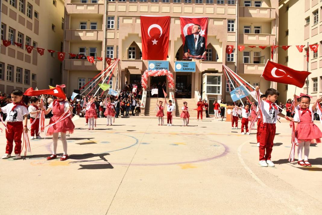 Karaman TOKİ Okulu 23 Nisan Kutlamaları 19