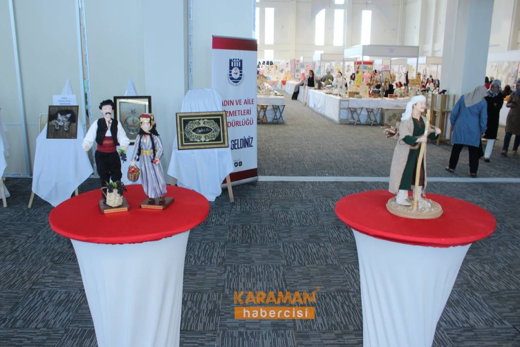 KARAMAN BELEDİYESİ YIL SONU SERGİSİ AÇILDI 16