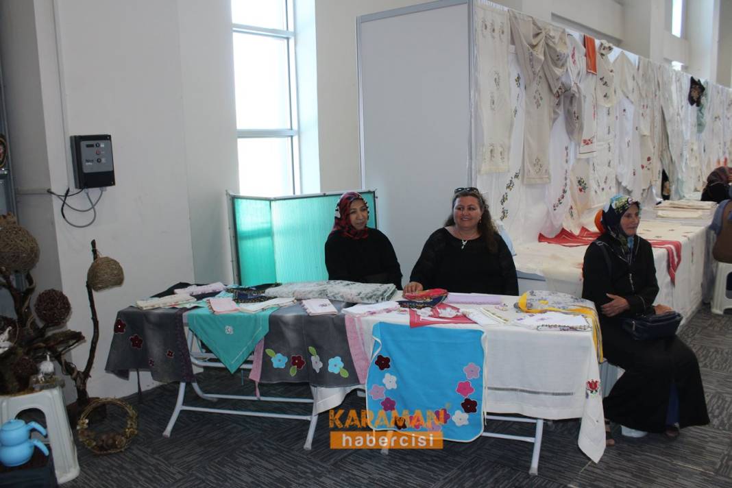 KARAMAN BELEDİYESİ YIL SONU SERGİSİ AÇILDI 3