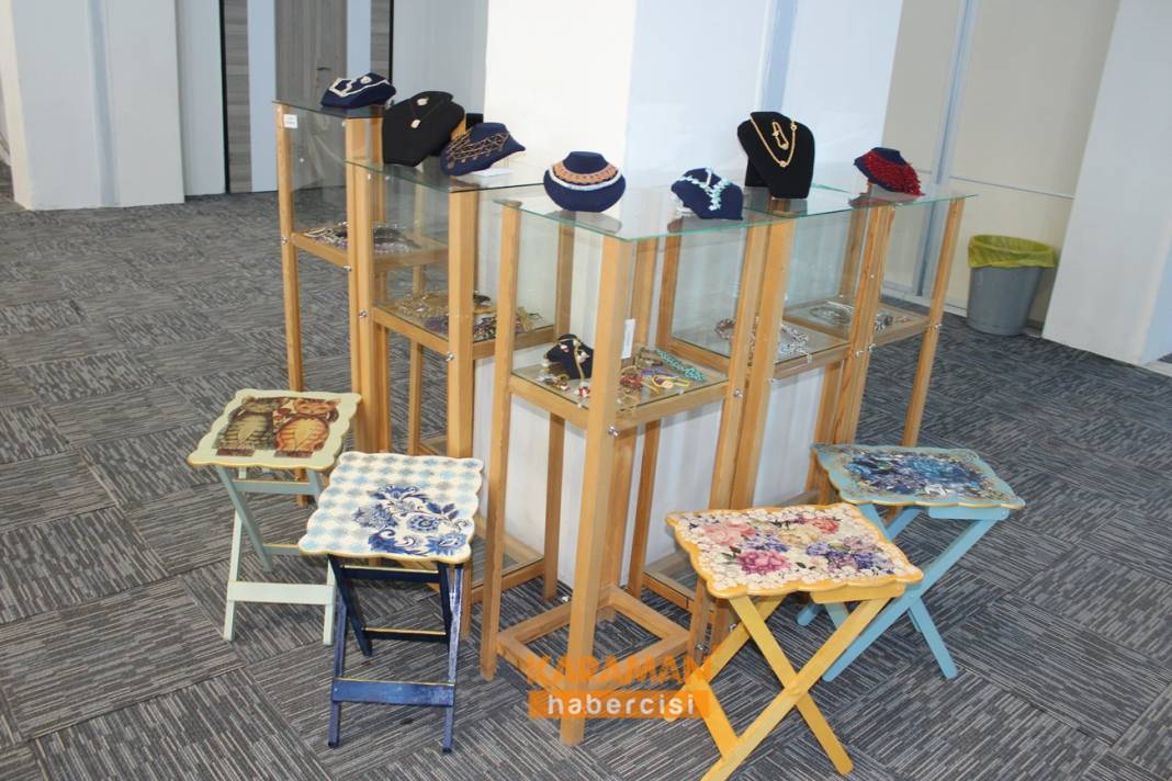 KARAMAN BELEDİYESİ YIL SONU SERGİSİ AÇILDI 8