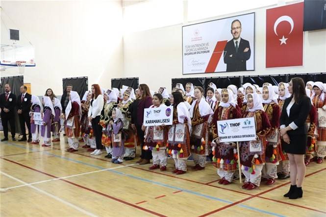 Karaman’da Halk Oyunları İl Birinciliği Yarışması 9