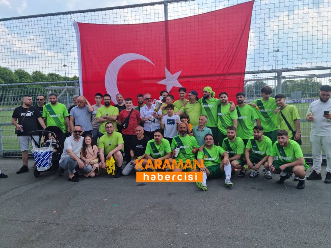 Hollanda Karamanlılar Federasyonu Futbol Turnuvası 9