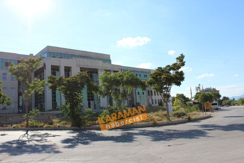 Karaman’da Bitmeyen Adalet Sarayına Alternatif Çözüm 6