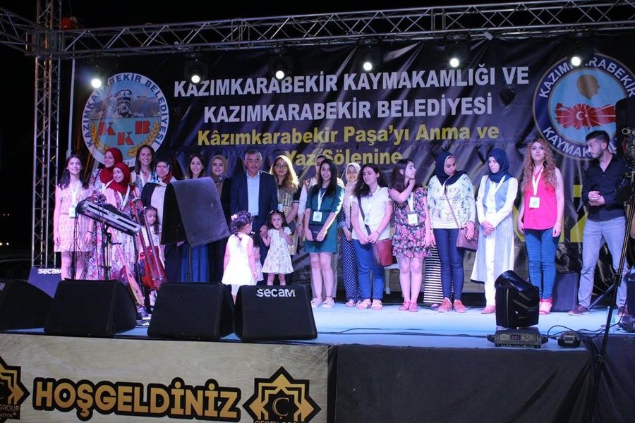 Kazımkarabekir’de Orhan Ölmez Sahne Aldı 21