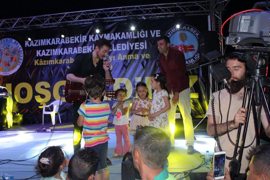 Kazımkarabekir’de Orhan Ölmez Sahne Aldı 29