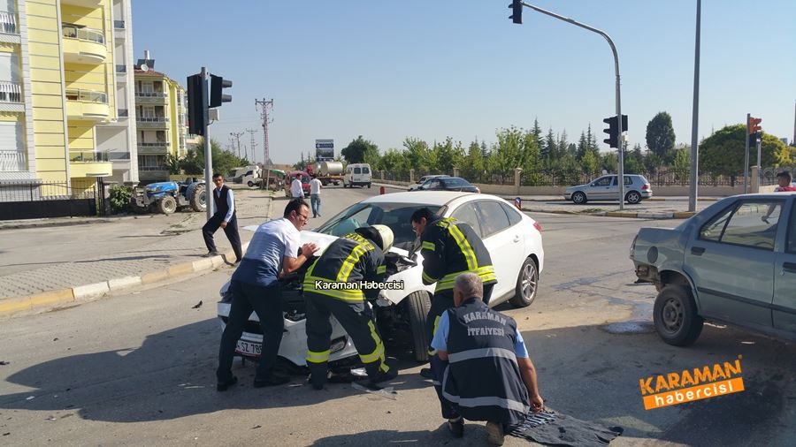 Karaman’da 3 Araç Birbirine Girdi 18