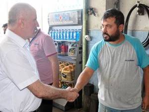 Karaman Valisi Fahri Meral Esnafları Ziyaret Etti