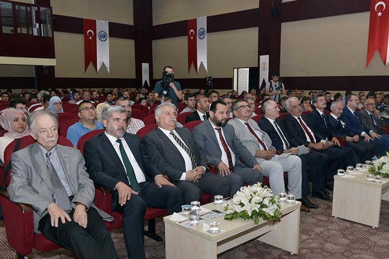 “Bilim ve Eğitim - Öğretim Dili Türkçe” Konulu Panel 1