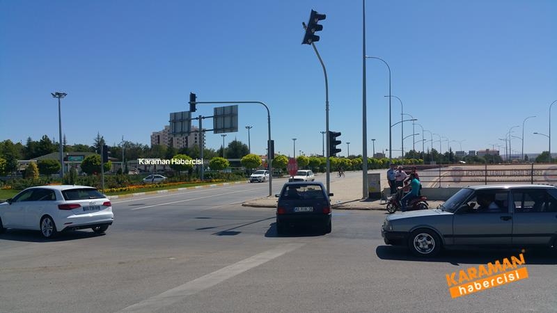 Karaman Otogar Kavşağında Trafik Kazası 9