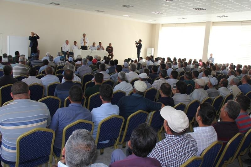 Recep Konuk Altınekin'de Çiftçilerle Buluştu 2