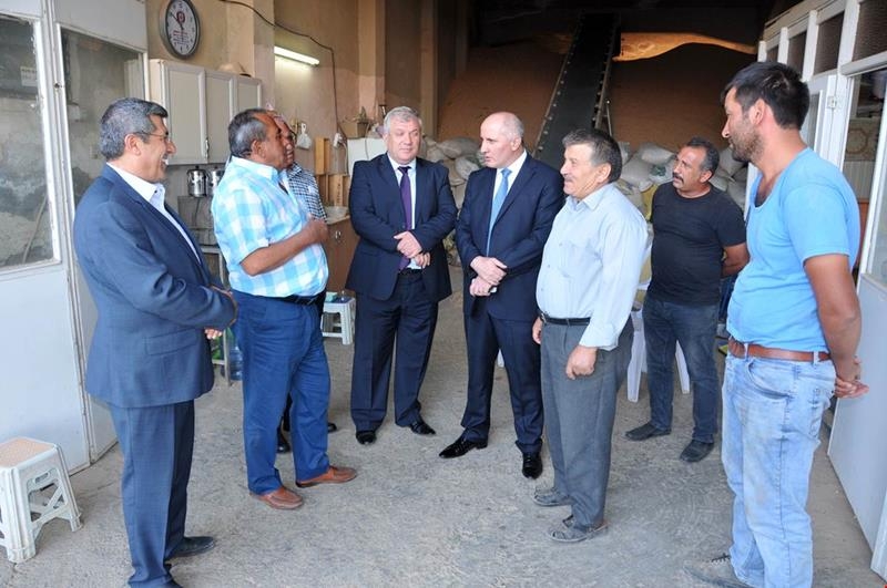 Karaman Valisi Fahri Meral, Buğday Pazarında Çalışmaları İnceledi 9