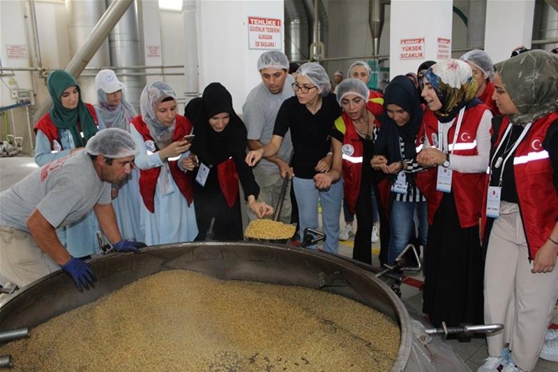 Damla Projesi Gençleri Duru Bulgur'u Ziyaret Etti 22