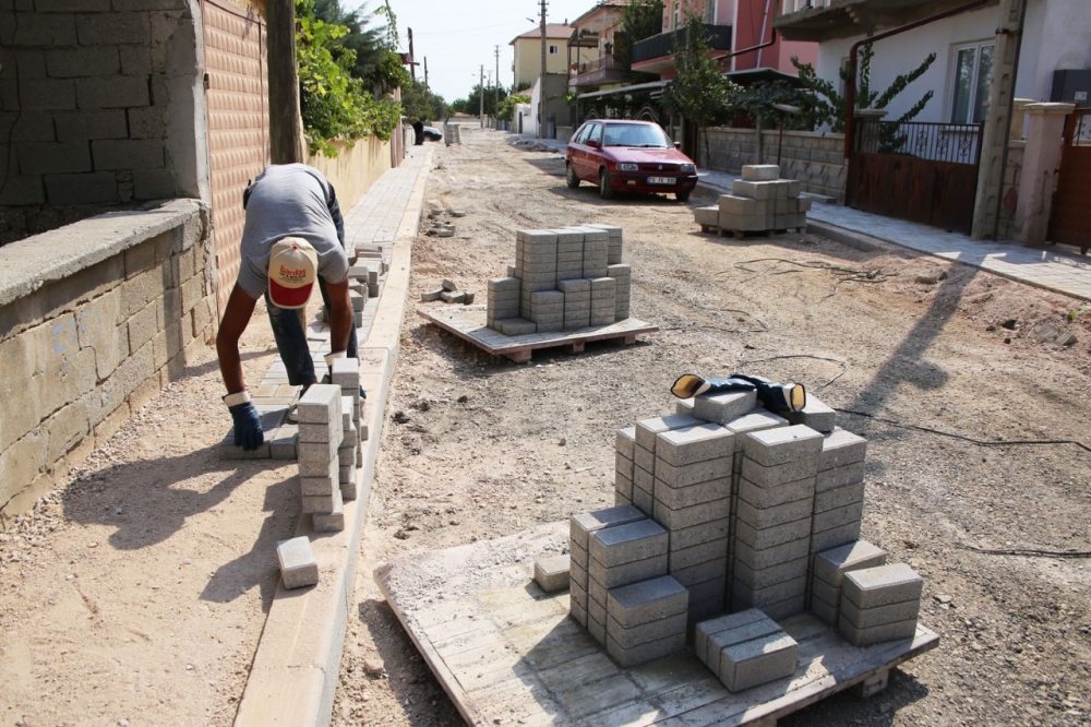 Karaman'da Sümer Mahallesi'nde Yollar Baştan Aşağı Yenileniyor 12