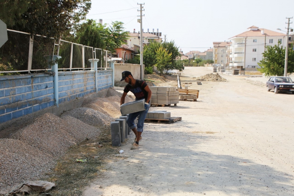 Karaman'da Sümer Mahallesi'nde Yollar Baştan Aşağı Yenileniyor 9