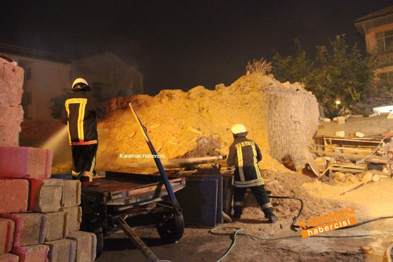 Karaman’da Saman Yangını Korkuttu 7